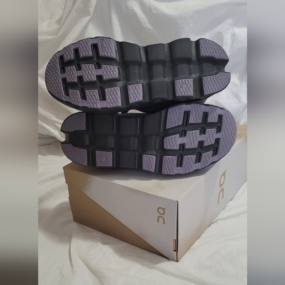 On Cloudstratus 3 - Picture 4 of 7